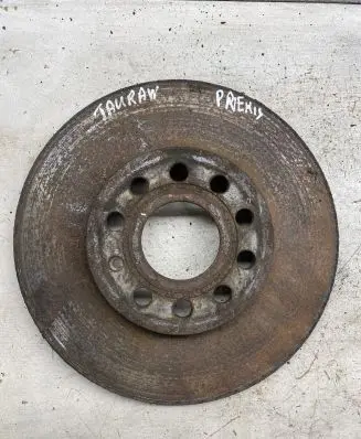 Volkswagen Touran I Front brake disc