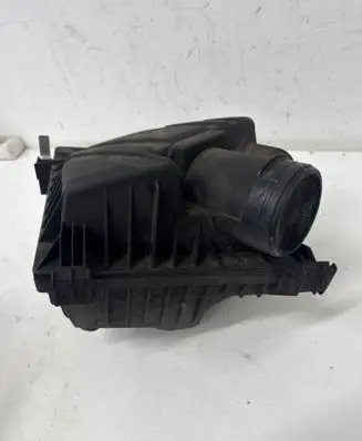 Toyota Avensis T270 Air filter box 3465454 10543510