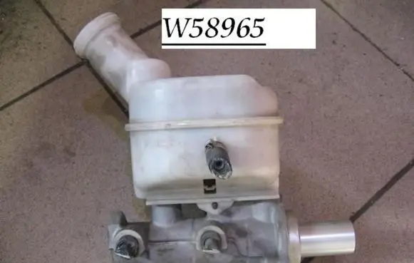 Master brake cylinder