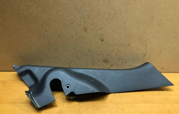 Hyundai i30 Rear seat side top trim 858952L000