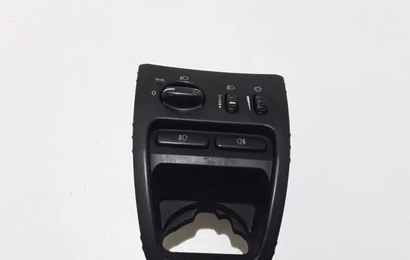 Volvo XC90 Light switch 8685452 03W401 MG401500092