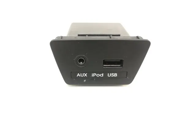 Hyundai ix35 USB socket connector 961102S000TAN