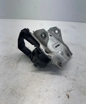 BMW 5 F10 F11 Radiator support slam panel bracket 7186514 7207152