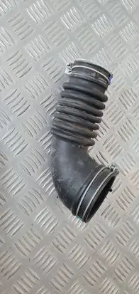 Mitsubishi L200 Air intake hose/pipe