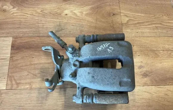 Opel Insignia A Rear brake caliper 