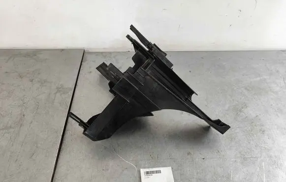Other engine bay part