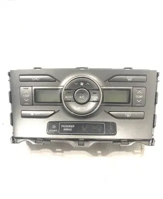 Toyota Auris 150 Climate control unit 5590002220B