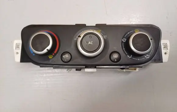 Renault Scenic III - Grand scenic III Climate control unit T1001786G 09081411