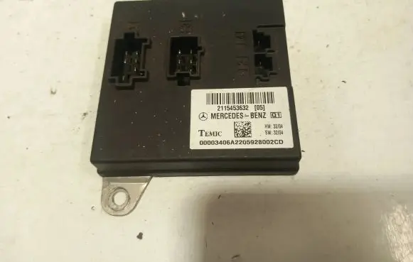 Mercedes-Benz E W211 Comfort/convenience module 2115453632