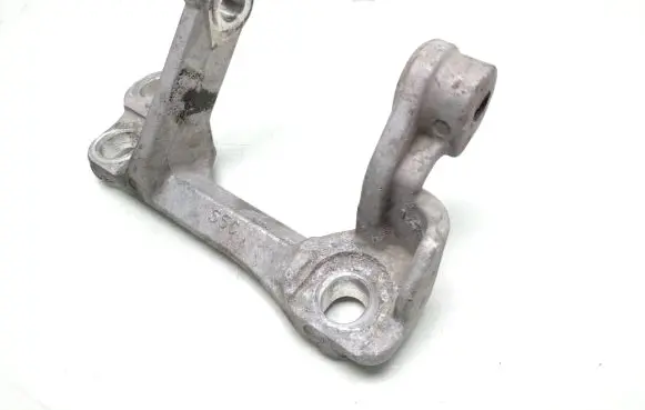 Honda FR-V Gearbox mounting bracket