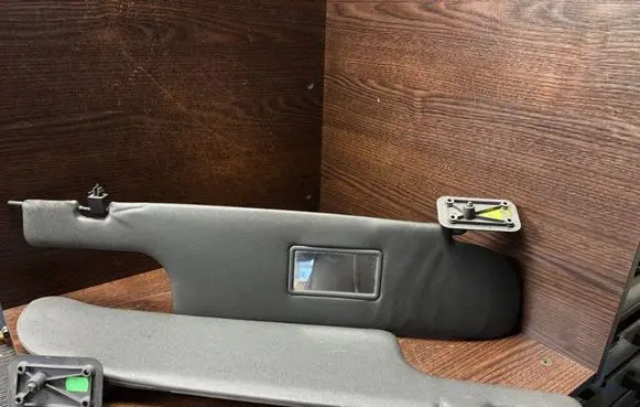 Iveco Daily 3rd gen Sun visor 58082 XS2211