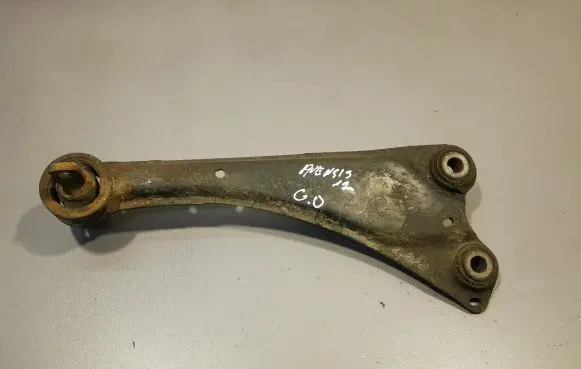 Toyota Avensis T270 Rear upper control arm/wishbone