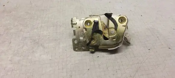 Subaru Legacy Front door lock