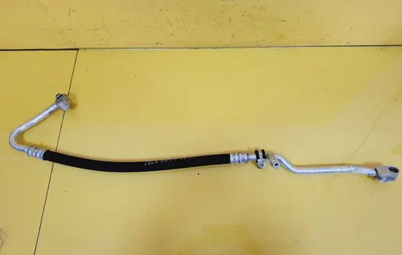 Air conditioning (A/C) pipe/hose