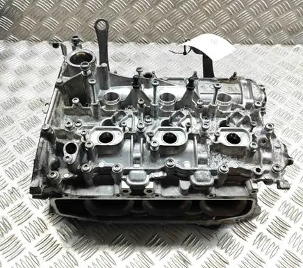 Audi A5 Engine head 06M103470H 06M103286S