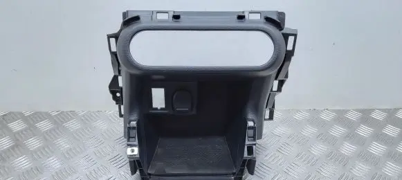 Glove box