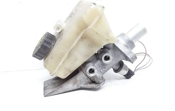 Mercedes-Benz ML W164 Master brake cylinder 03350886811 A1644300202