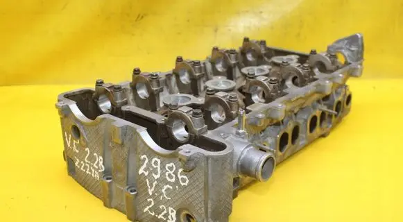Opel Vectra C Engine head 55561003