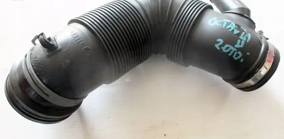 Skoda Octavia Mk2 (1Z) Air intake hose/pipe ETB446197