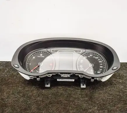 Audi Q3 8U Speedometer (instrument cluster) 8U0920980E