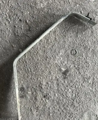 Peugeot 4007 Fuel tank mounting bracket 