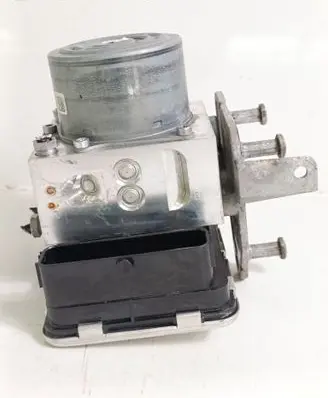 Mercedes-Benz C W205 ABS Pump A2534311300 A2539011600