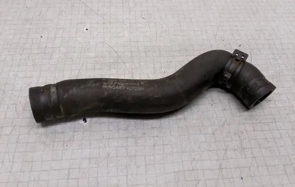 Volkswagen Transporter - Caravelle T5 Engine coolant pipe/hose 7H0122157H 03912