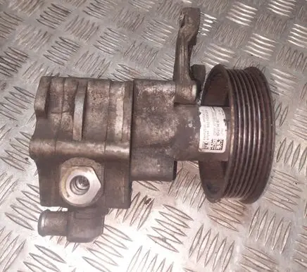 BMW 5 E60 E61 Power steering pump 6776834 LM2114167 LF424167
