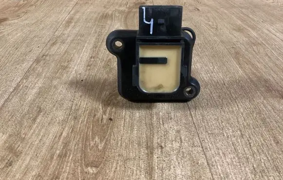 Audi TT Mk1 High voltage ignition coil 06B905115