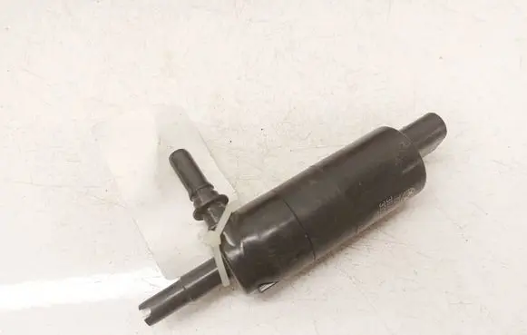 BMW 5 GT F07 Headlight washer pump 721779202 6712721779202