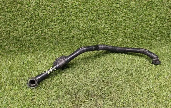 Volkswagen Jetta V Breather/breather pipe/hose 07K131125C 07C906051 0261230168