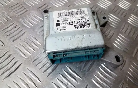 Renault Trafic II (X83) Airbag control unit/module 8200469203 93856086