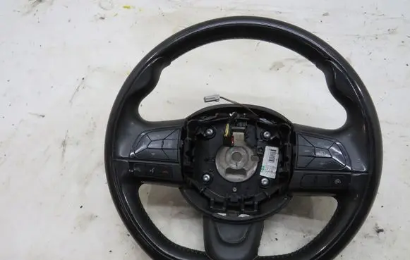 Fiat 500X Steering wheel GMAUTO4574097