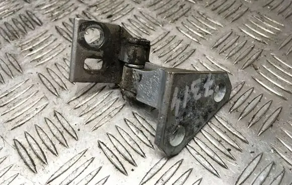 Volkswagen Golf V Front door upper hinge K0831401G