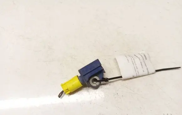 Mercedes-Benz E W212 Airbag deployment crash/impact sensor A2128204926