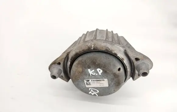 Mercedes-Benz E W212 Engine mount bracket A2042406017 FA0000210 20211210