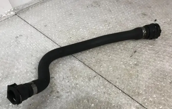 BMW 5 E60 E61 Engine coolant pipe/hose 7787453