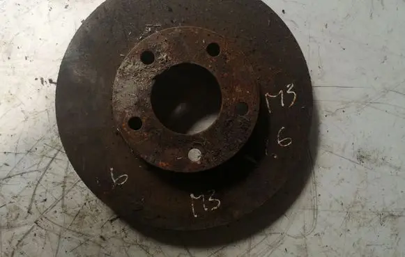 Mazda 3 II Front brake disc