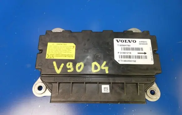 Volvo S90, V90 Airbag control unit/module 31681216 00984780 T136LUD2152