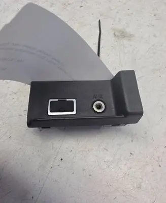 Volvo S60 AUX in-socket connector 31285608