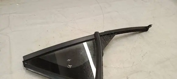 Opel Corsa F Rear vent window glass 43R006723
