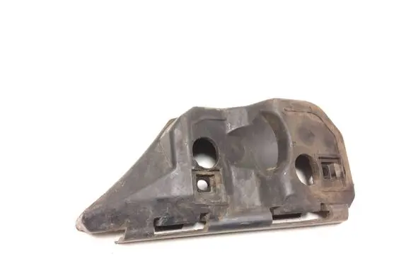 Volvo V50 Front bumper mounting bracket 30655875