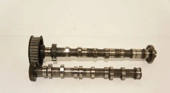 Audi A4 S4 B7 8E 8H Camshaft 059102CB
