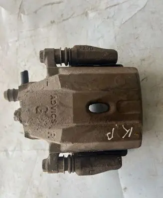 Toyota Prius (NHW20) Front brake caliper 