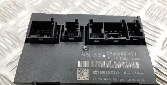 Volkswagen PASSAT B7 Comfort/convenience module 3AA959433