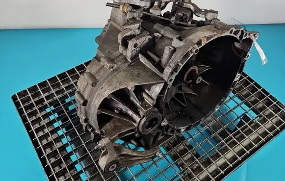 Ford C-MAX II Manual 5 speed gearbox AV6R7002NCC IMPRK1603728