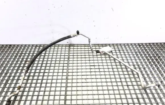 Air conditioning (A/C) pipe/hose