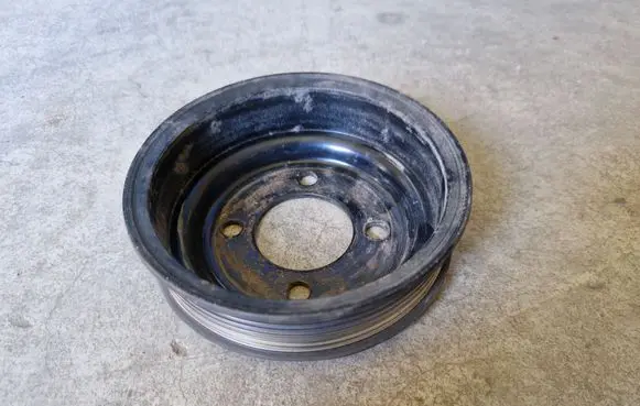 Toyota Hilux (AN10, AN20, AN30) Water pump pulley 