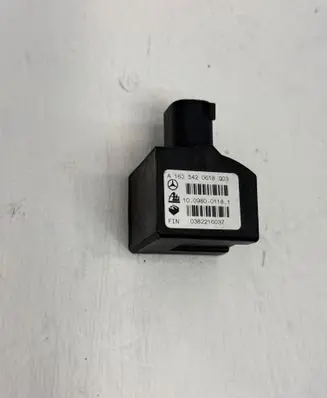 Mercedes-Benz ML W163 ESP acceleration yaw rate sensor A1635420618 10098001181 0382216037