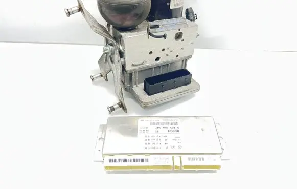 Mercedes-Benz E W211 ABS Pump 0265250097 A0054318012